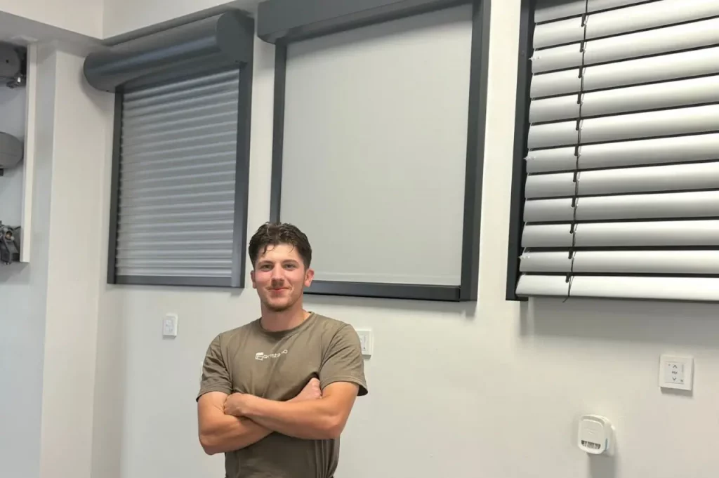 Rolladen-Reparatur vom Fachmann – defekte Lamellen und Gurte instand setzen